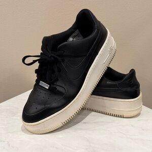 🔥Nike Air Black and White Sneakers🔥